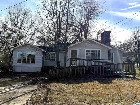 153 24th St, Bessemer, AL 35023
