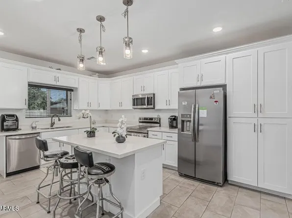 32102 N WALNUT Street, Wittmann, AZ 85361