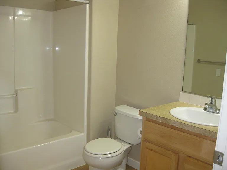 2849 NE M L King Blvd #102 — Photo 8