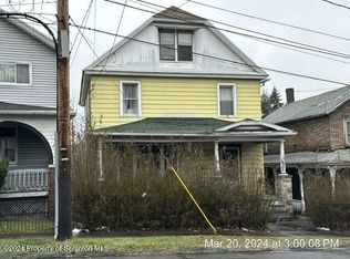 134 S Valley Ave, Blakely, PA