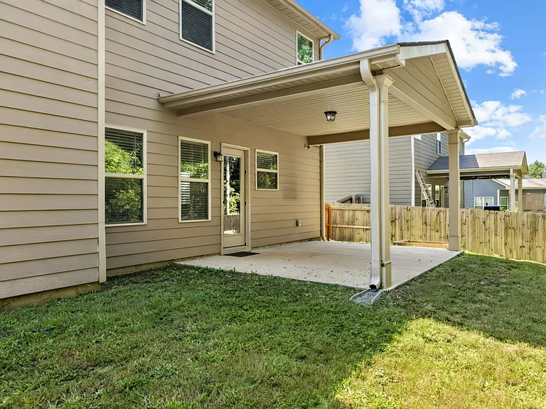 1000 Gwynnes Way — Photo 14