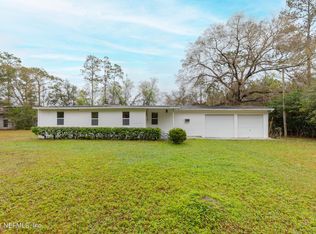 992 Leno Rd, Green Cove Springs, FL 32043