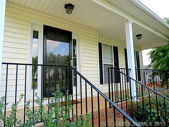 2nd image of 102 Allendale Ct