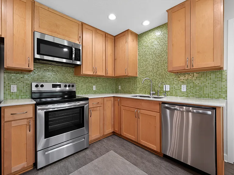 6700 La Salle Dr — Photo 11