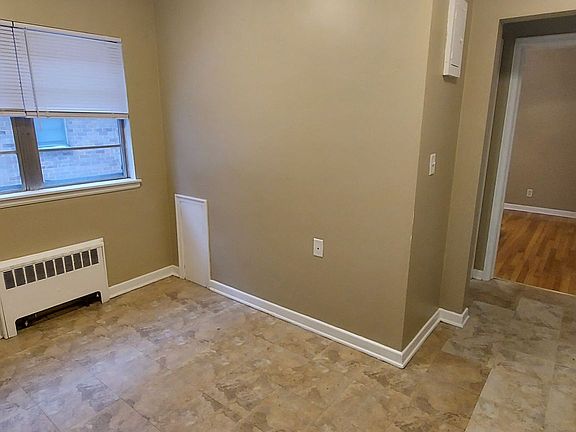 4th image of 638-642 Snelling Ave S #638-6