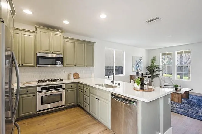 2580 Tourbrook Way — Photo 3