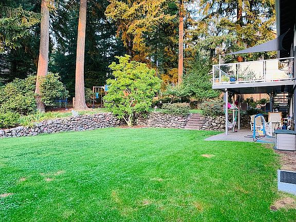 5th image of 5806 67th Ave W