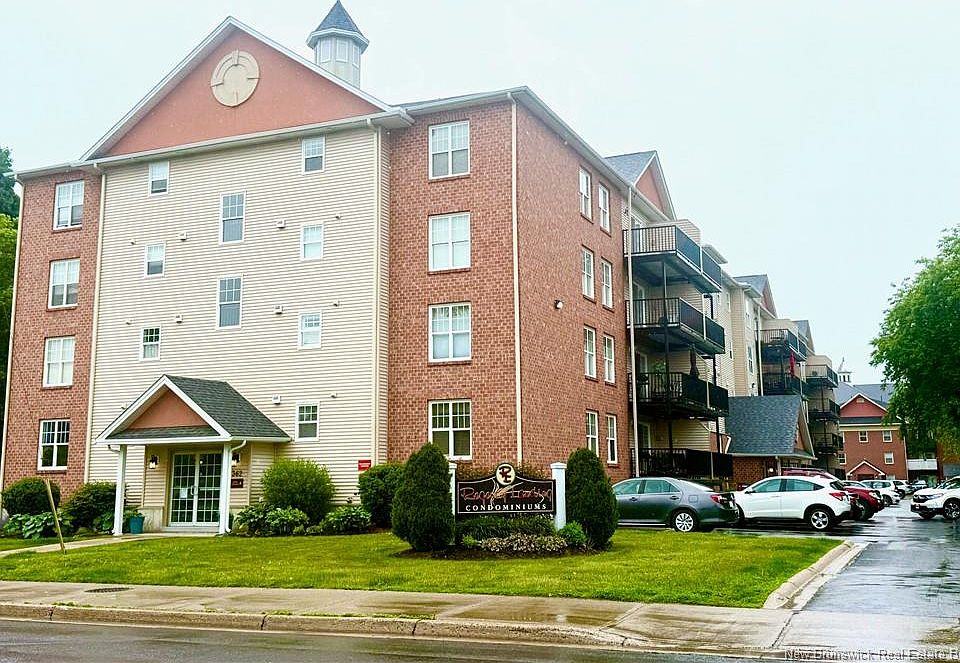1st image of 362 Carleton St #108