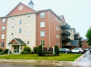 362 Carleton St #108, Fredericton, NB E3B 0C8