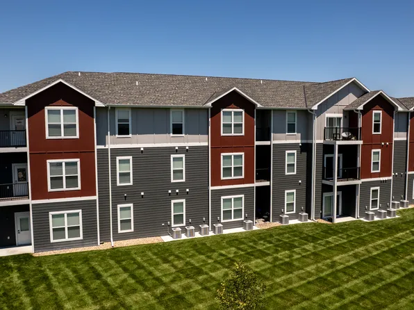Prairie Heights Apartments