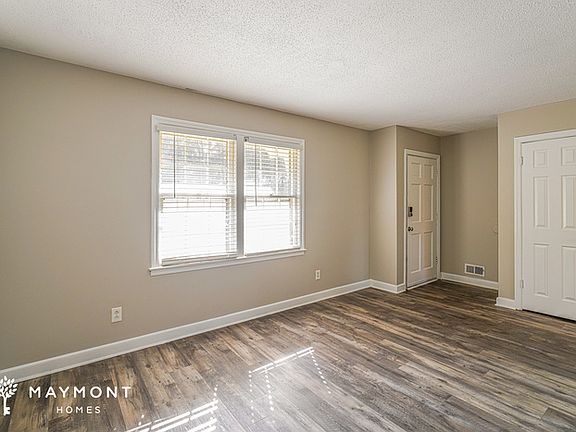 3rd image of 7307 Patricia Dr