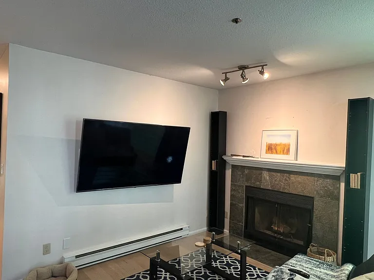 888 W 13th Ave #201 — Photo 2