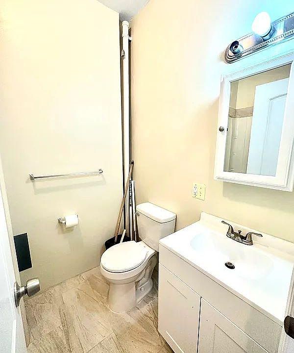 1st image of 216-13 90th Ave #2