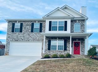 1133 Cloud View Dr, Powell, TN 37849