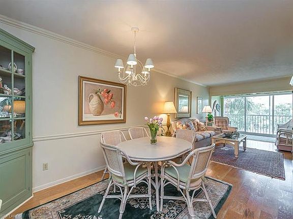5th image of 242 Banyan Blvd #242