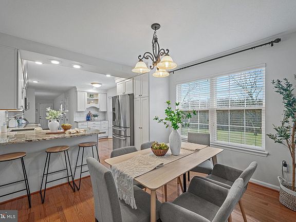 5th image of 3211 Hayloft Ct
