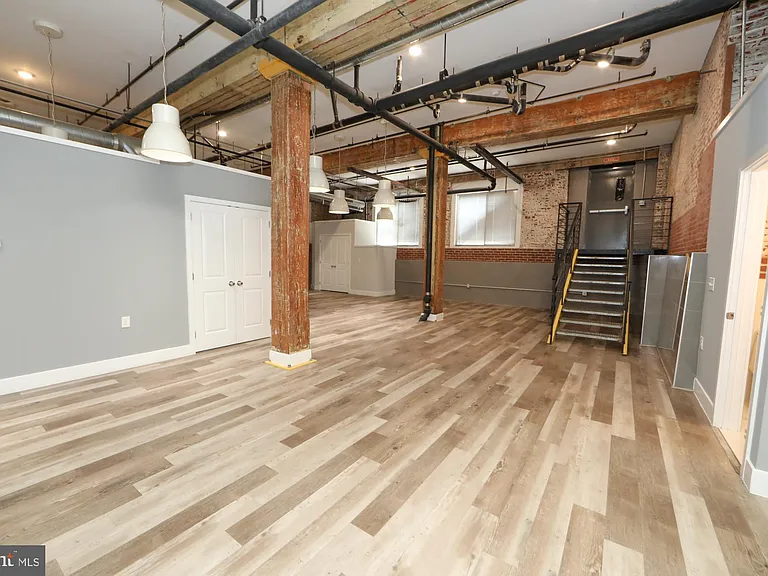 1822 E Glenwood Ave #101 — Photo 16