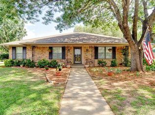 4200 Hampstead Ct, Arlington, TX 76013