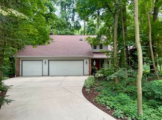 6309 Maple Leaf Ave, Kalamazoo, MI 49009