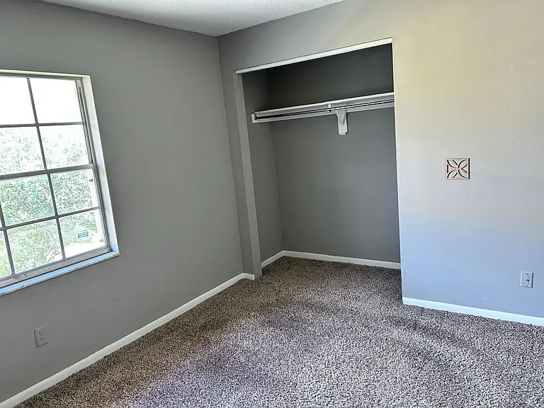 1625 W Oak Ridge Rd #C — Photo 8