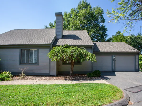 13 Crossroads Lane #13, Avon, CT 06001