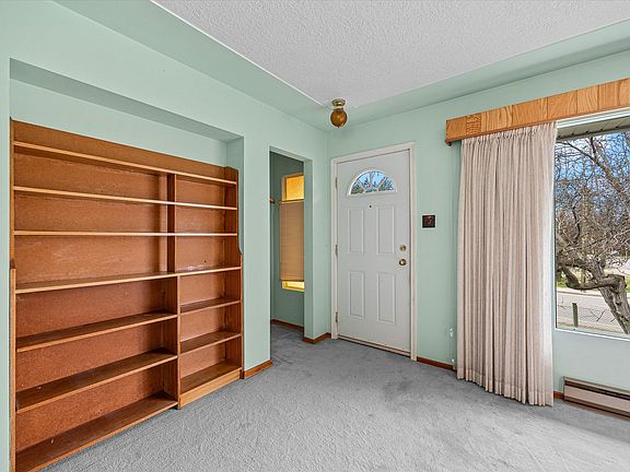 4th image of 4693 Raymer Rd