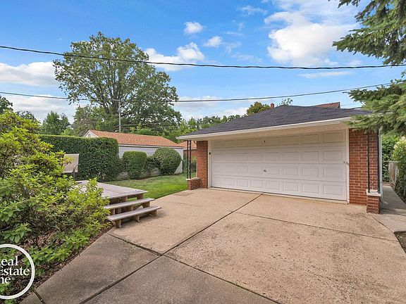3rd image of 1806 Newcastle Rd