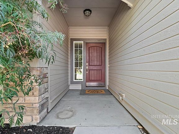 2nd image of 2930 N Christian Way