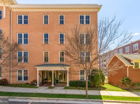 619 McKenzie Ave Unit 102, Alexandria, VA 22301