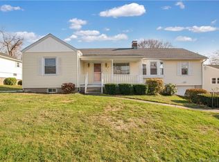 44 Pasadena Ave, Stratford, CT 06614