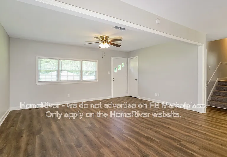 1603 W Mountain St — Photo 2