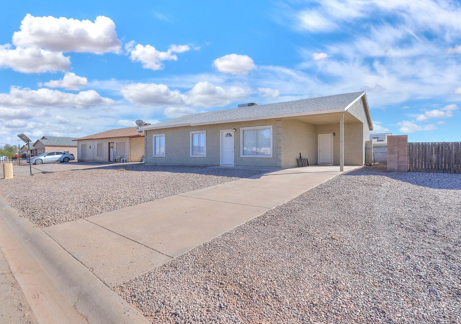 3 Bedroom House with large yard Arizona City — Photo 2