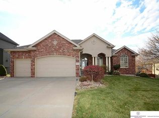 17313 Emmet St, Omaha, NE 68116