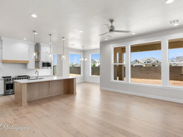 501 Bramish Place Dr, Washington, UT 84780