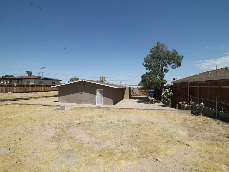 950 Purple Sage Ct — Photo 17