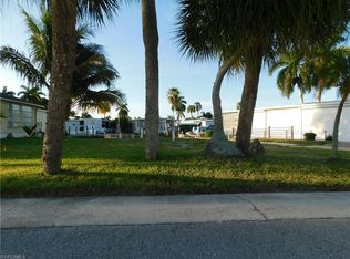 11281 Azalea Ln, Fort Myers Beach, FL 33931