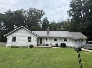 517 Staffhouse Rd, Point Pleasant, WV 25550