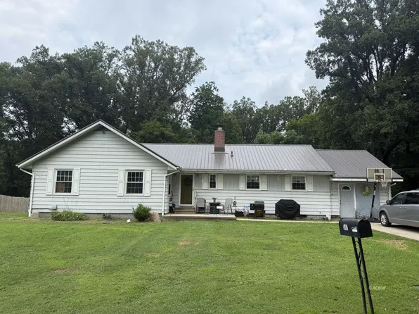 517 Staffhouse Rd, Point Pleasant, WV 25550