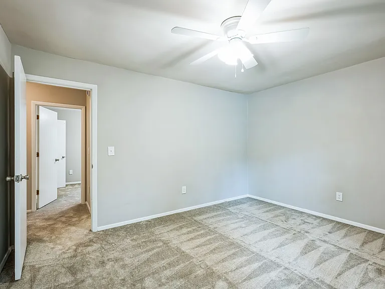 1559 Highland Ave #3 — Photo 22