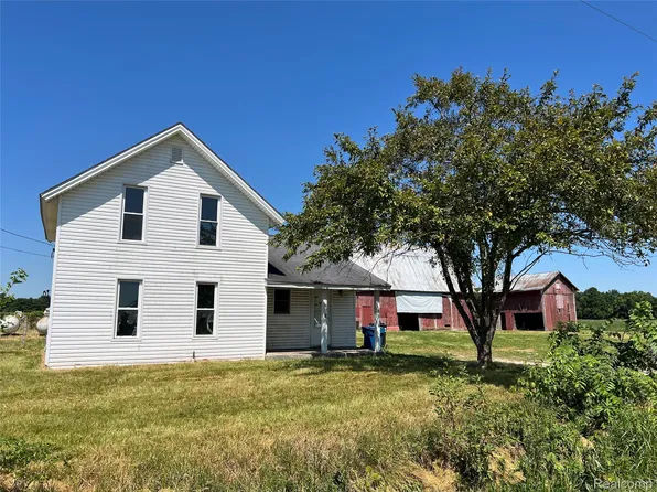13201 N Suder Rd, La Salle, MI 48145