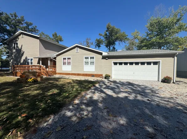 8157 Nancy Rose Ln, Du Quoin, IL 62832