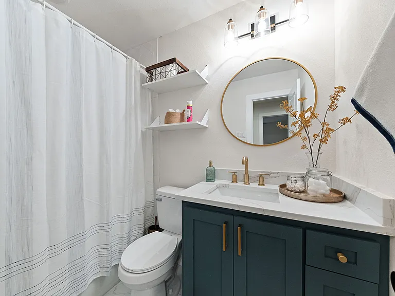 16502 Fox Knl — Photo 45