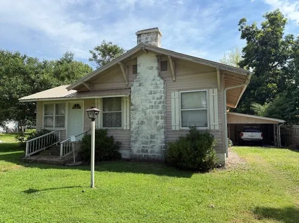 837 Heiler St, Slater, MO 65349