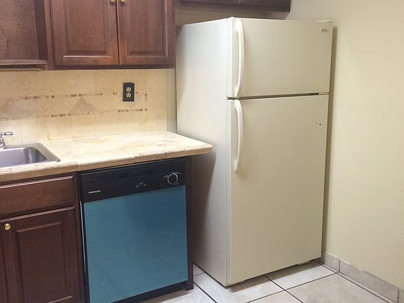2nd image of 10625 SW 112th Ave APT 213