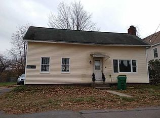 12 Front St, Rochester, NH 03868