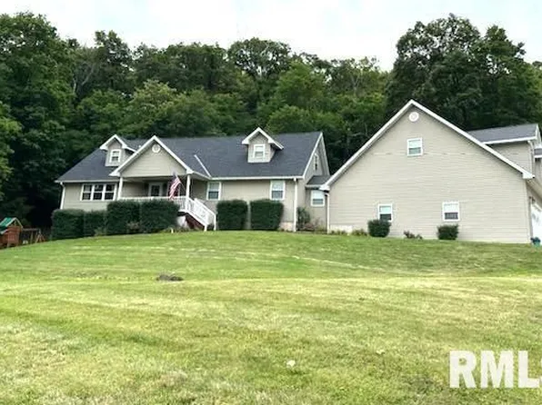18136 County Highway 57, Hull, IL 62343