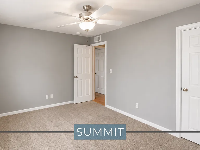 Summit Penn Place — Photo 21