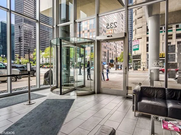 235 W Van Buren St Unit 3811, Chicago, IL 60607