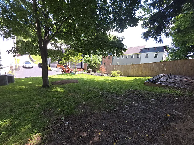 7516 Main St — Photo 45