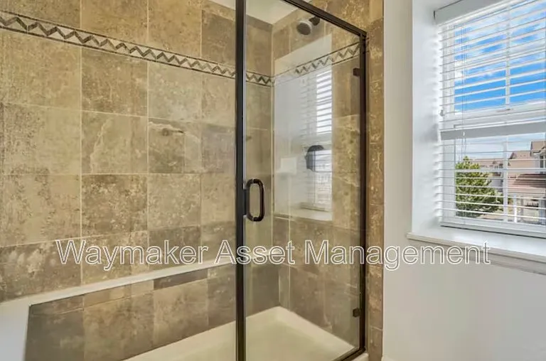 10904 Cascading Spring Cir — Photo 15